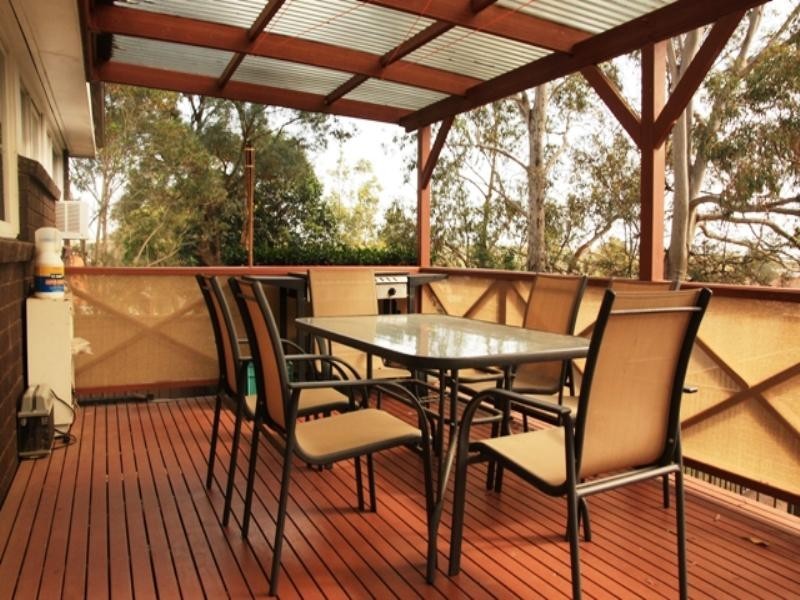 11 Jarndyce Avenue, Ambarvale NSW 2560