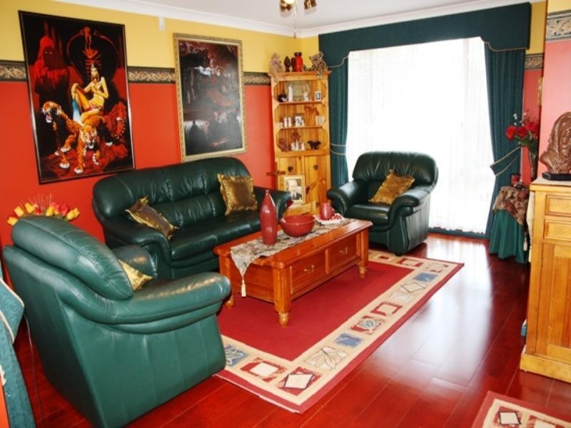 10 Lightning Street, Raby NSW 2566