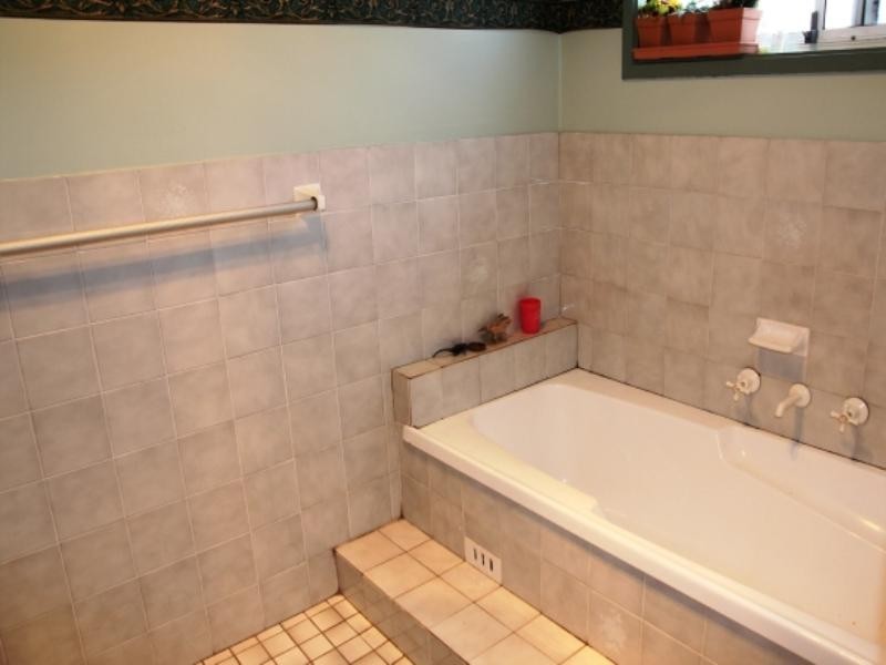 10 Lightning Street, Raby NSW 2566