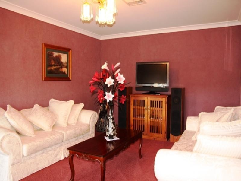 77 Kurrajong Circuit, Mount Annan NSW 2567