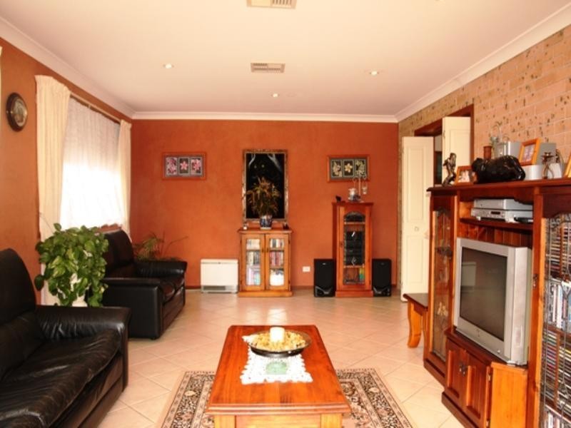 77 Kurrajong Circuit, Mount Annan NSW 2567