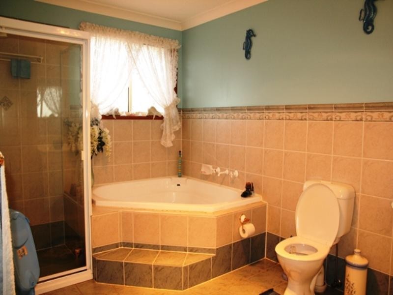 77 Kurrajong Circuit, Mount Annan NSW 2567