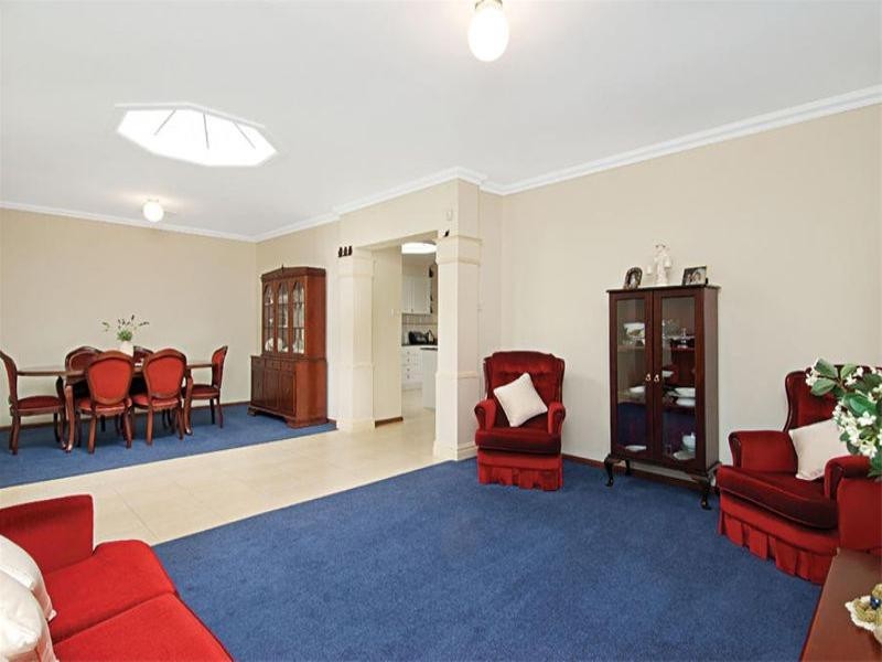 18 Hillier Close, Camden Park NSW 2570