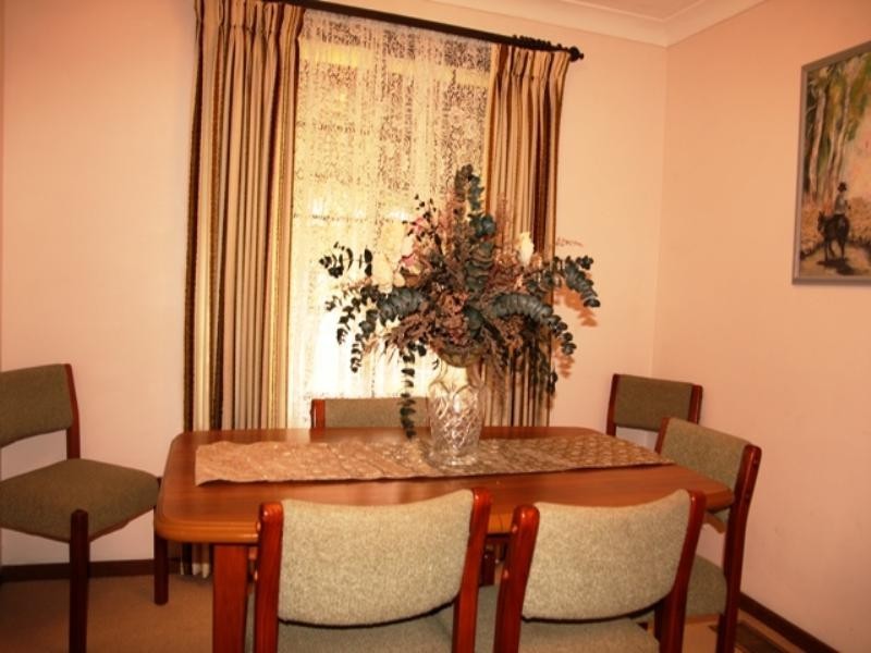 136 Harrow Road, Glenfield NSW 2167