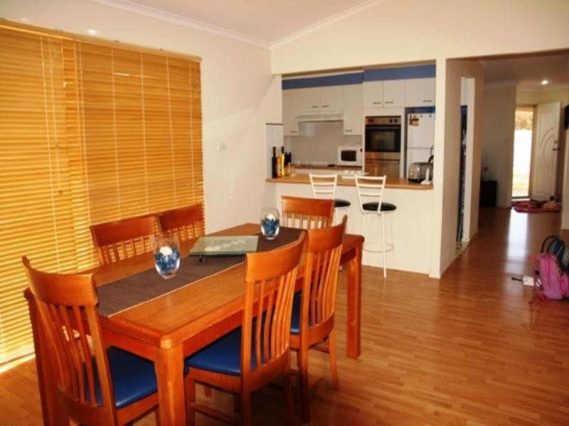 11 Malvolio Street, Rosemeadow NSW 2560