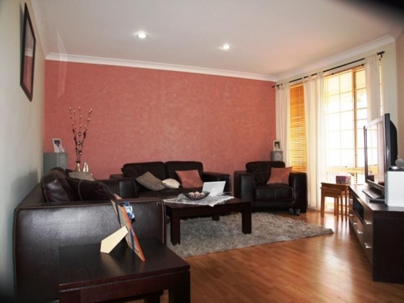 11 Malvolio Street, Rosemeadow NSW 2560