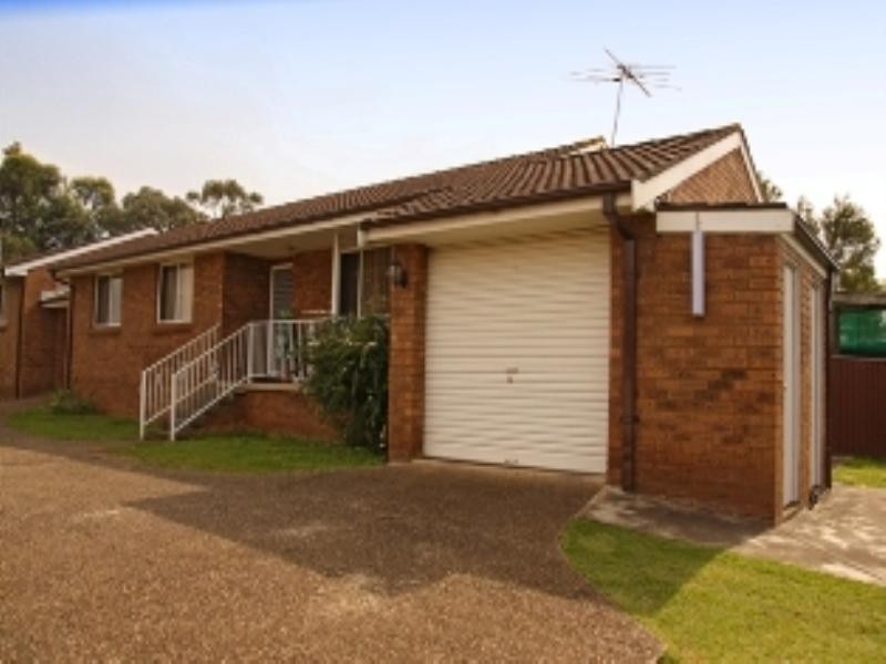 6/19 Lagonda Drive, Ingleburn NSW 2565