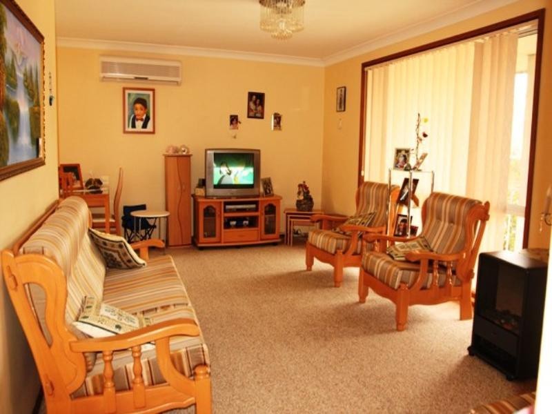 6/19 Lagonda Drive, Ingleburn NSW 2565