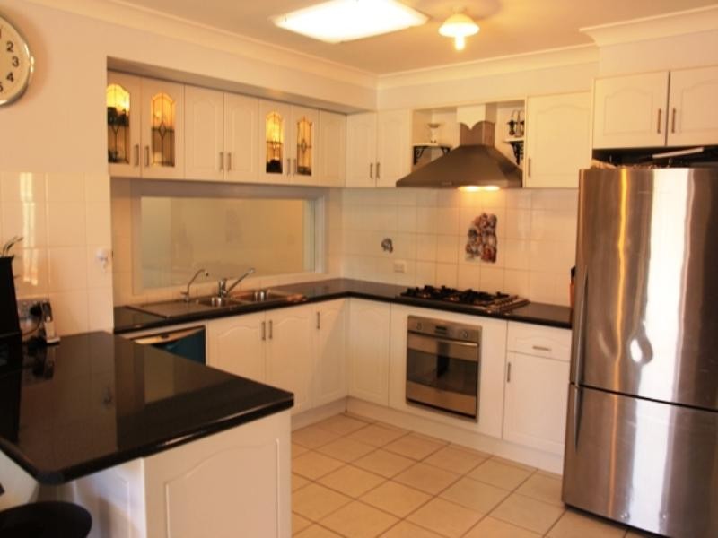 296 Copperfield Drive, Rosemeadow NSW 2560
