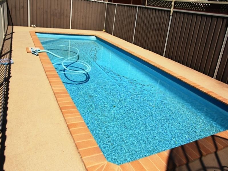 296 Copperfield Drive, Rosemeadow NSW 2560