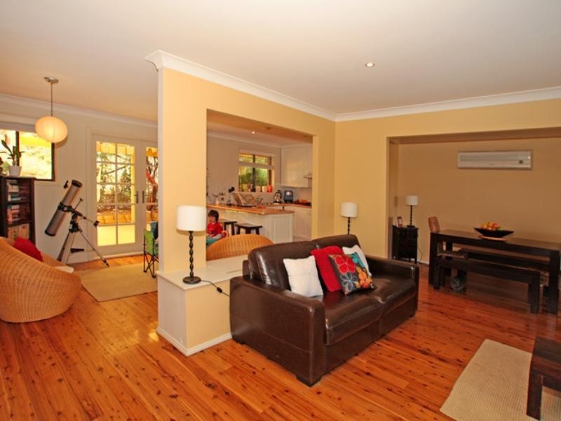 25 Donalbain Circuit, Rosemeadow NSW 2560