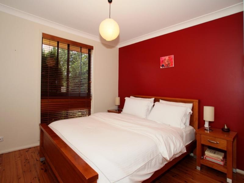 25 Donalbain Circuit, Rosemeadow NSW 2560