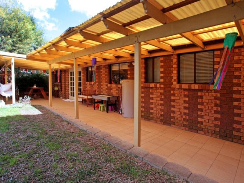 25 Donalbain Circuit, Rosemeadow NSW 2560