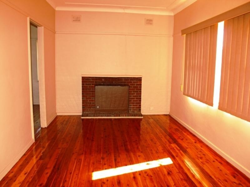 19 Chisholm Crescent, Bradbury NSW 2560