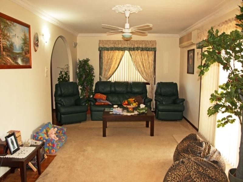 1 Epping Forest Drive, Eschol Park NSW 2558