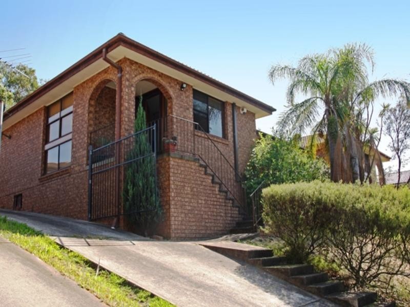 4 Aberdeen Road, St Andrews NSW 2566
