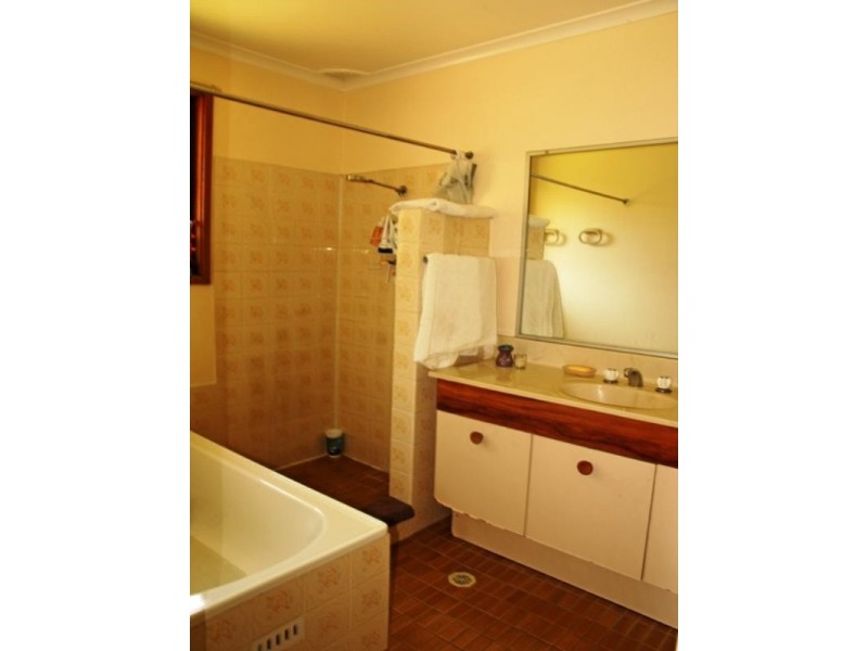 4 Aberdeen Road, St Andrews NSW 2566