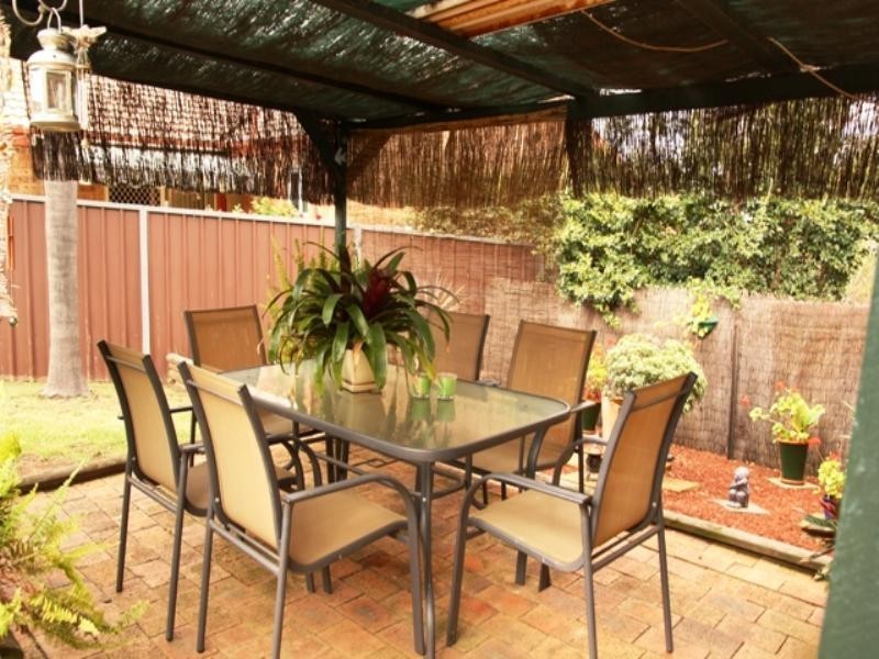 1 Dove Place, Ingleburn NSW 2565