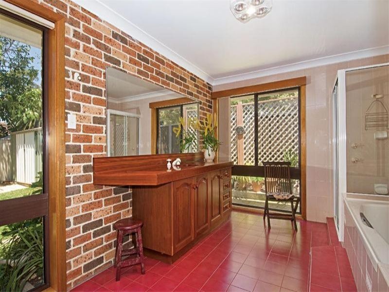 15 Barratt Avenue, Camden South NSW 2570