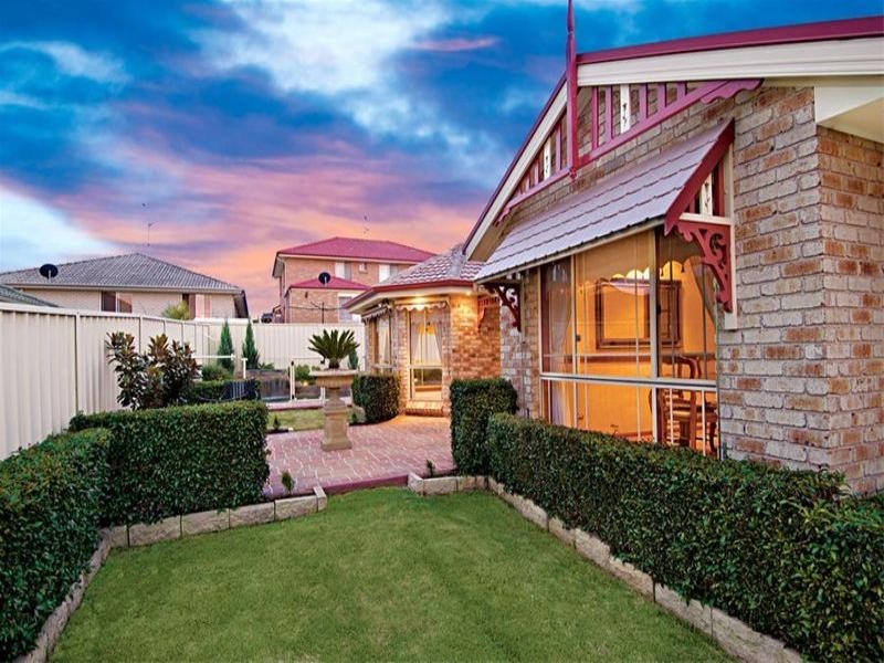 10 Kurrajong Circuit, Mount Annan NSW 2567