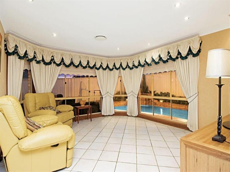 10 Kurrajong Circuit, Mount Annan NSW 2567