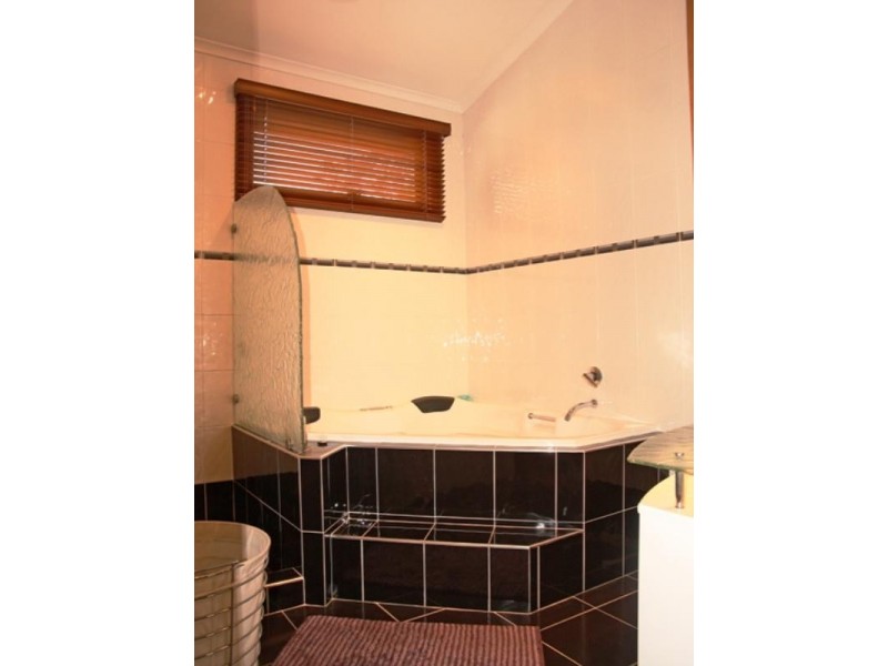 3 Charnwood Court, Glen Alpine NSW 2560