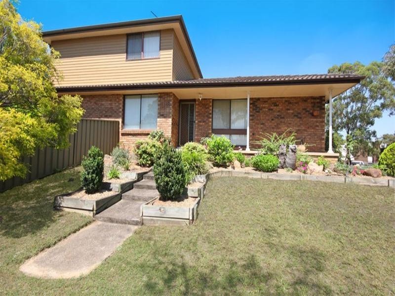 18 Wagtail Crescent, Ingleburn NSW 2565