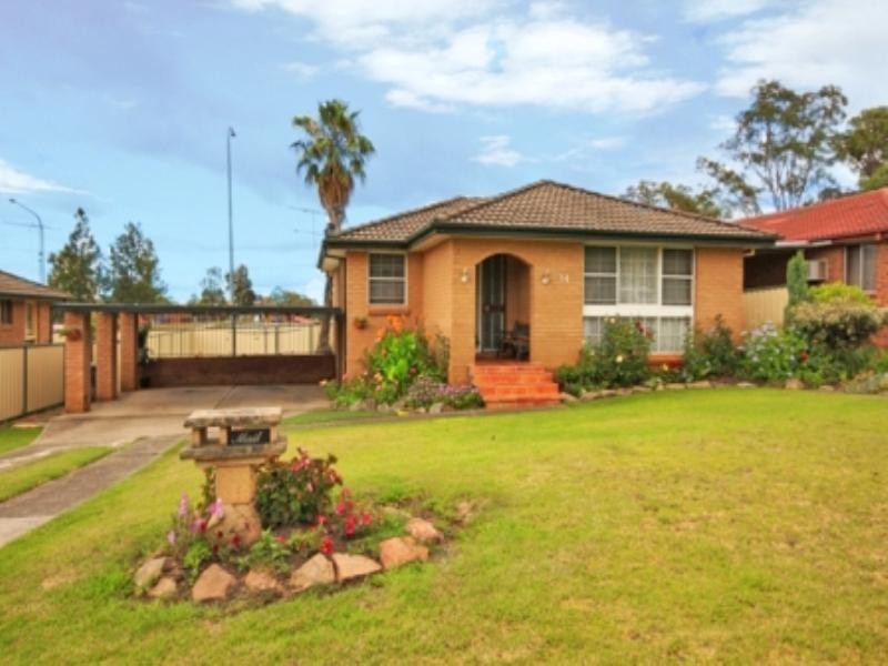 14 Duncansby Crescent, St Andrews NSW 2566