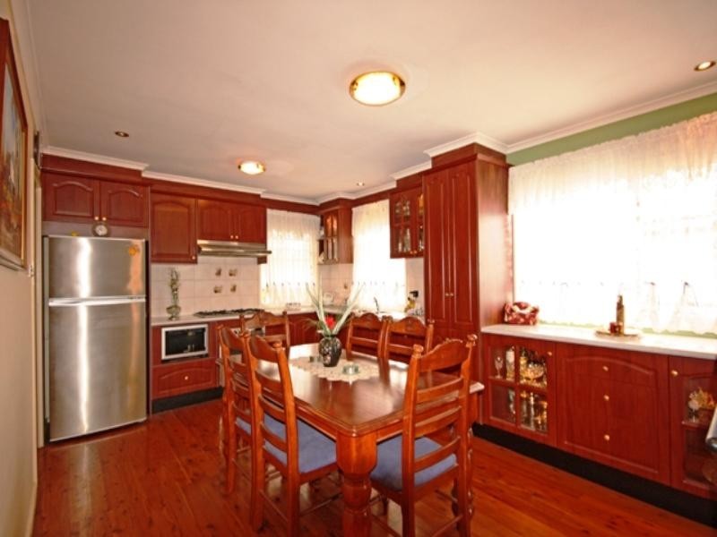 14 Duncansby Crescent, St Andrews NSW 2566