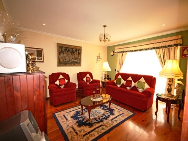 14 Duncansby Crescent, St Andrews NSW 2566