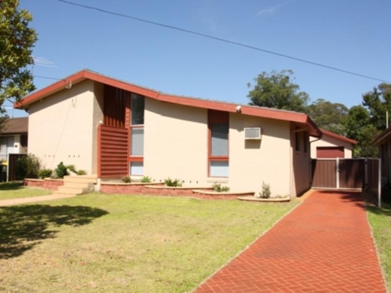 71 Brooks Street, Macquarie Fields NSW 2564