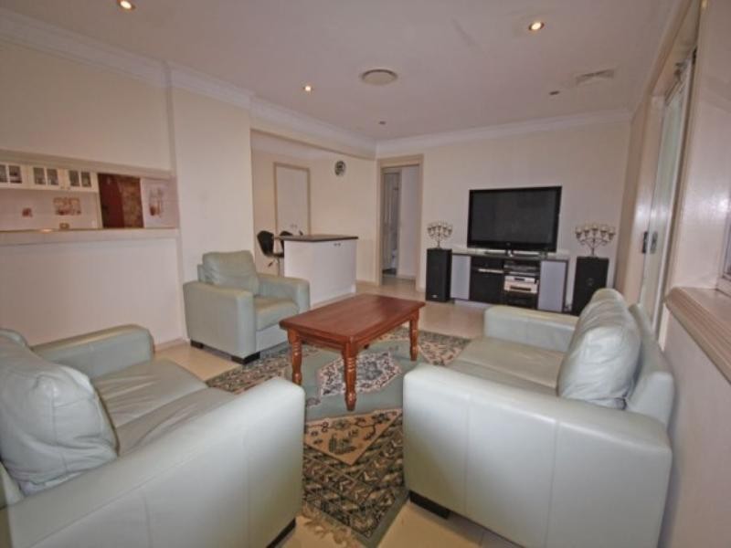 9 Myra Place, Ingleburn NSW 2565