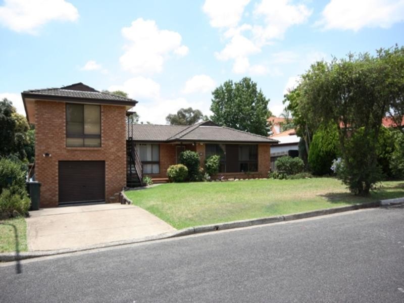 Ruse NSW 2560