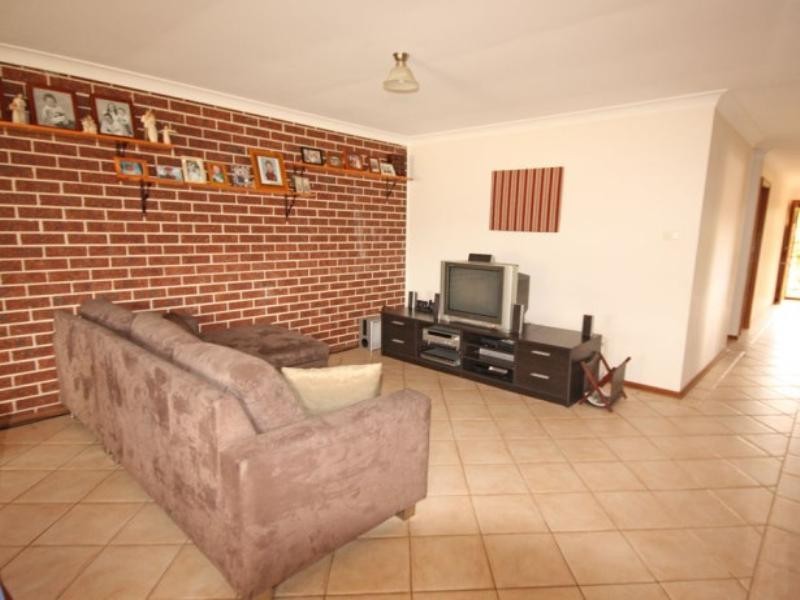 36a Bernardo Street, Rosemeadow NSW 2560