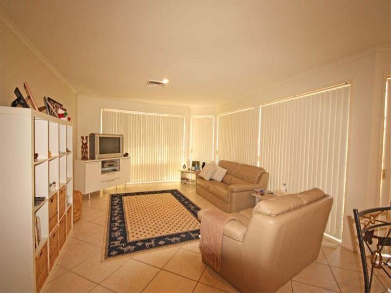 30 Englorie Park Drive, Glen Alpine NSW 2560