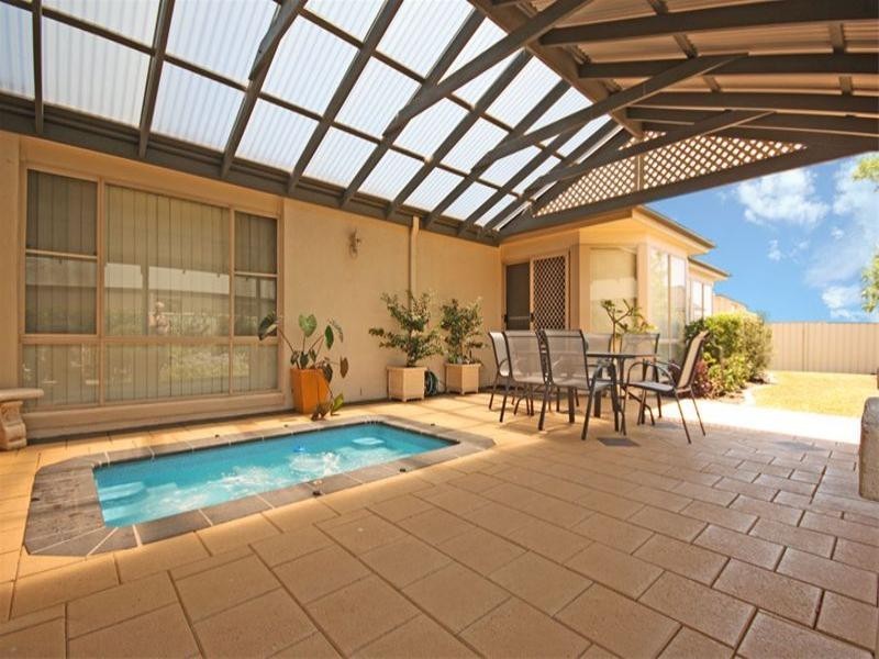 30 Englorie Park Drive, Glen Alpine NSW 2560