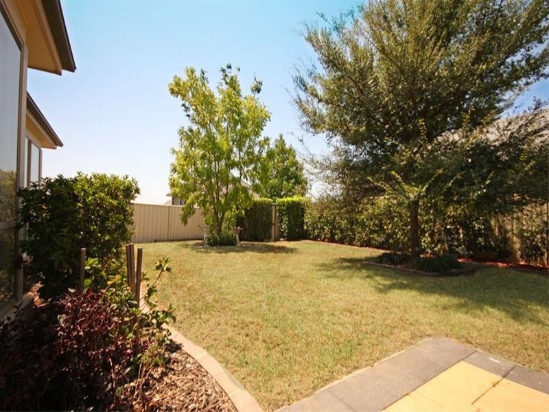 30 Englorie Park Drive, Glen Alpine NSW 2560