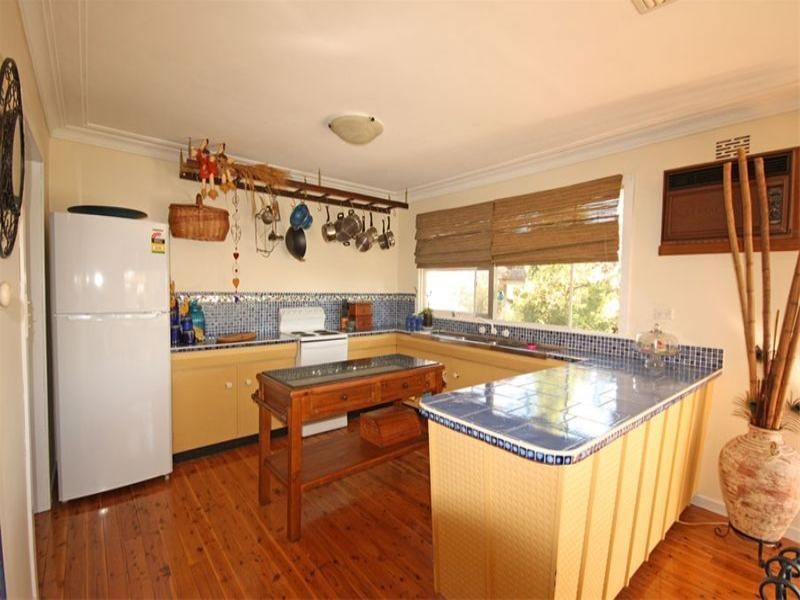 15 Ronald Street, Campbelltown NSW 2560