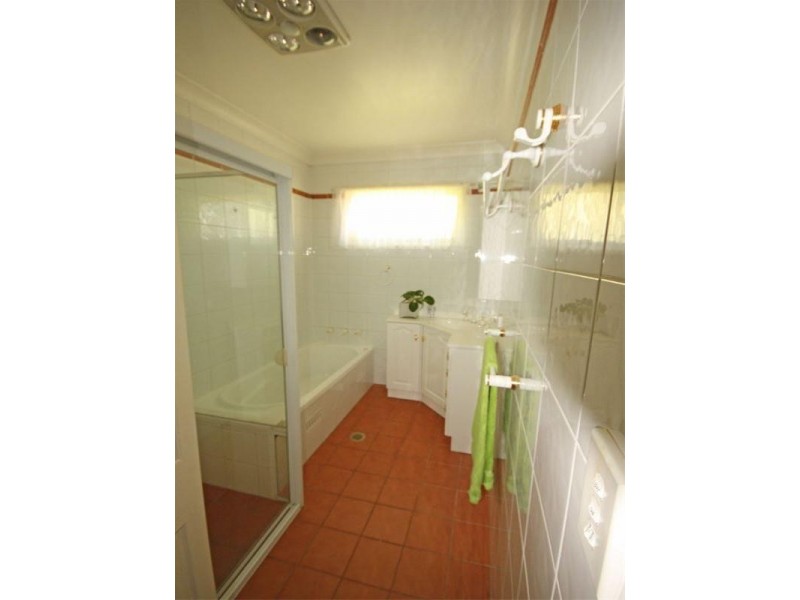 15 Ronald Street, Campbelltown NSW 2560