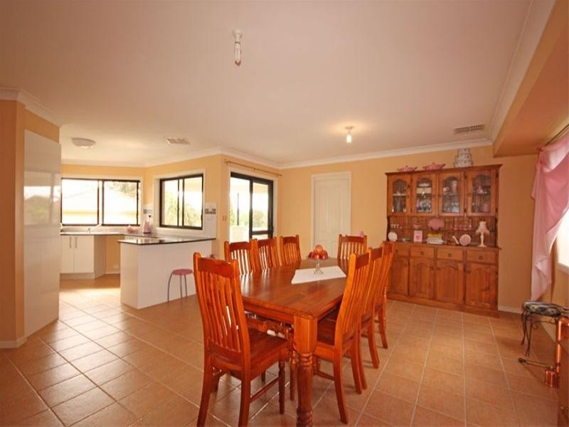 83 Englorie Park Drive, Glen Alpine NSW 2560