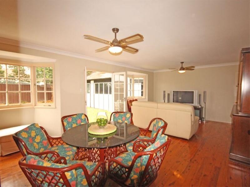 4 Margaret Street, Minto NSW 2566