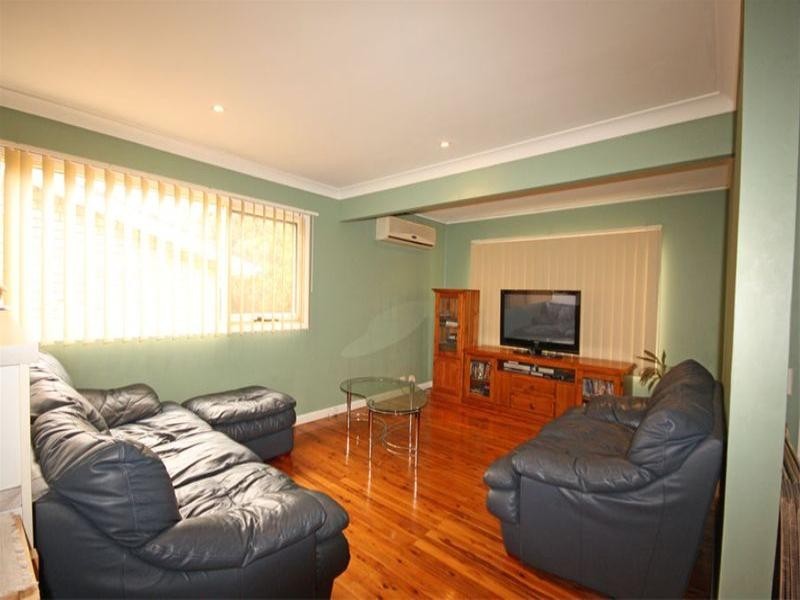 58 Evergreen Avenue, Bradbury NSW 2560