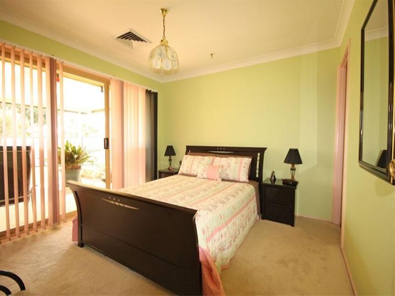 Kearns NSW 2558