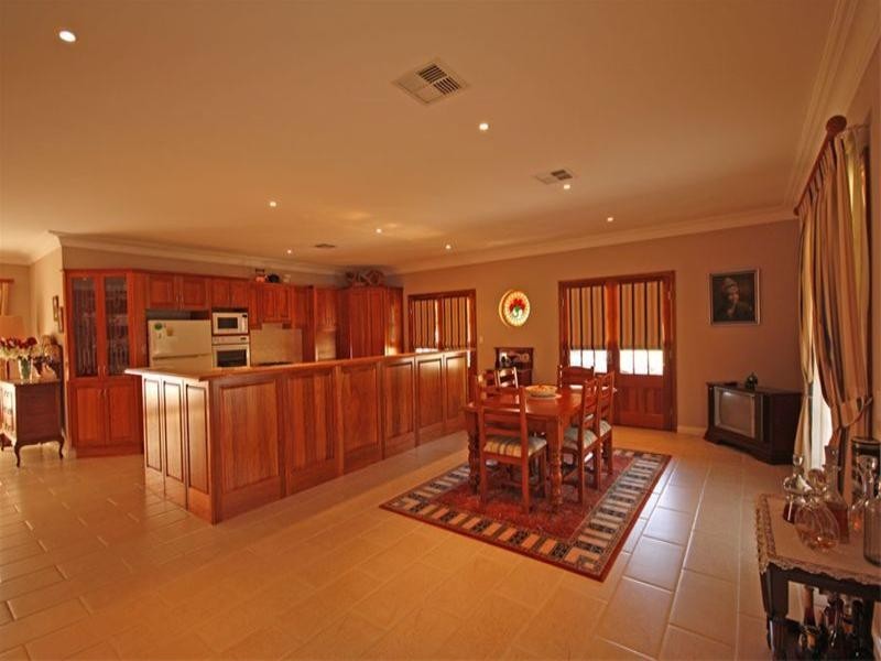 28 Tobin Avenue, Camden Park NSW 2570