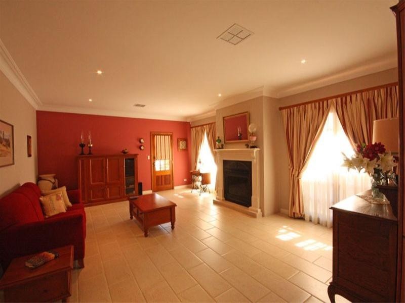 28 Tobin Avenue, Camden Park NSW 2570