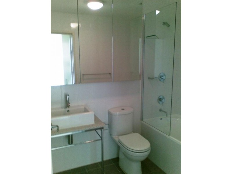 8A/541 Pembroke Road, Leumeah NSW 2560