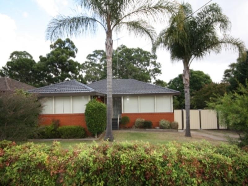 33 Kendall Street, Campbelltown NSW 2560
