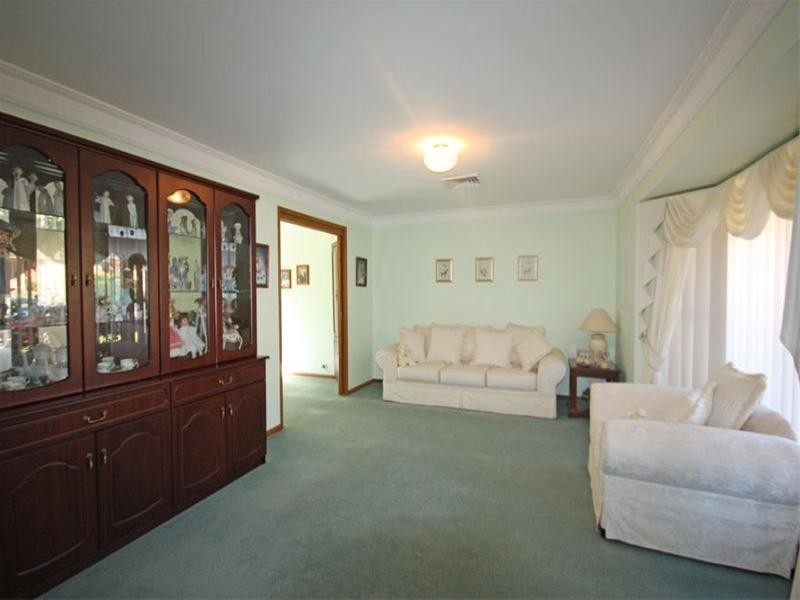 25 Claremont Circuit, Glen Alpine NSW 2560