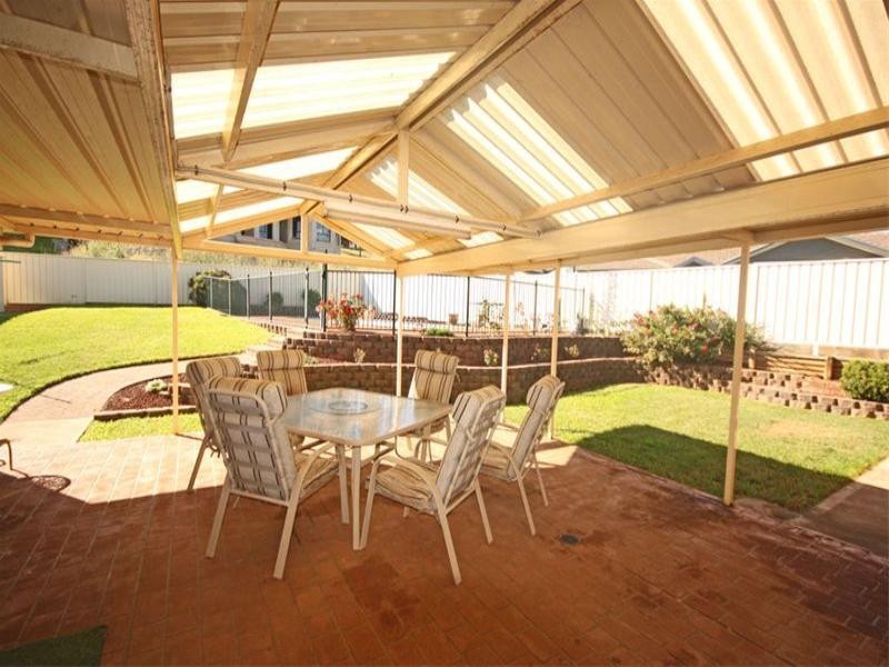 25 Claremont Circuit, Glen Alpine NSW 2560