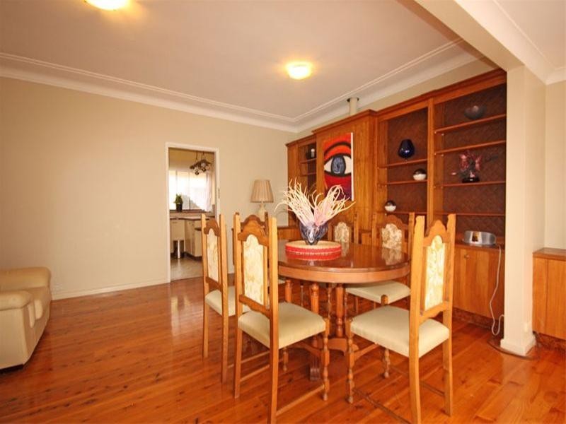 4 Margaret Street, Minto NSW 2566